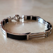 Load image into Gallery viewer, Men&#39;s Silver and Black Bracelet
