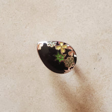 Load image into Gallery viewer, Black Murano Teardrop Ring
