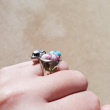 Load image into Gallery viewer, Triple Teardrop Murano Ring
