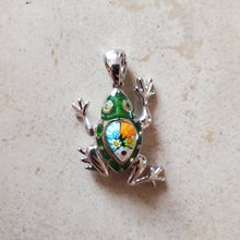 Load image into Gallery viewer, Murano Glass Frog Pendant
