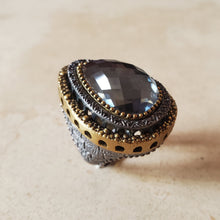 Load image into Gallery viewer, Murano Teardrop Demiquartz Ring
