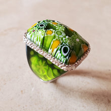 Load image into Gallery viewer, Green Rectangular Murano Glass Ring
